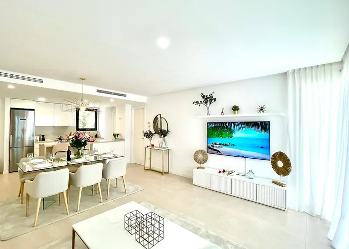 Appartement Magnificient 3 Bedroom By The