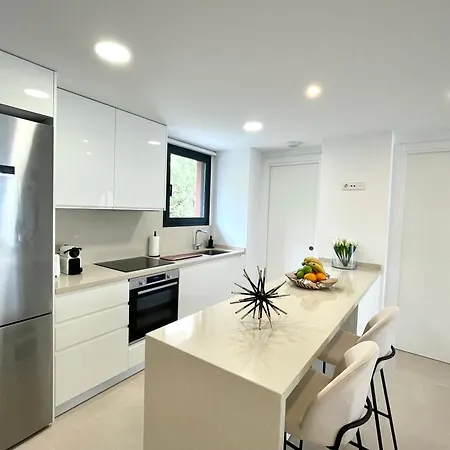 Apartament Magnificient 3 Bedroom By The